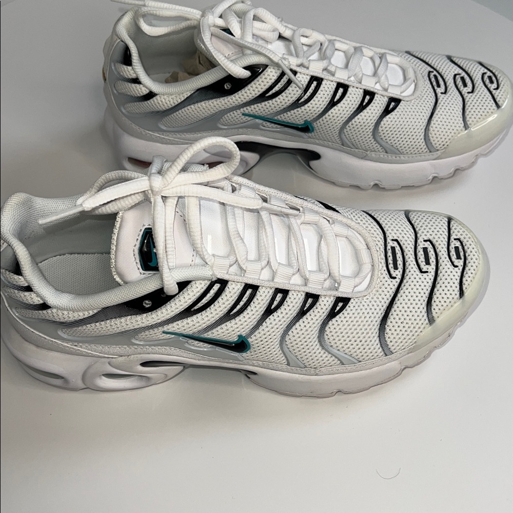 🩵NWT NIKE AIR MAX PLUS BG SIZE 6.5y - Picture 7 of 13